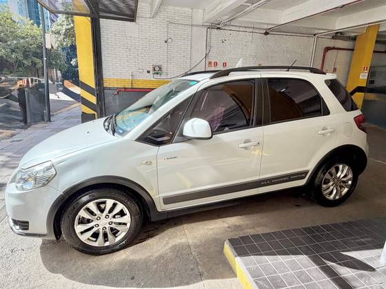 SUZUKI SX4 2.0 4X4 16V GASOLINA 4P AUTOMÁTICO SUZUKI SX4 2.0 4X4 16V GASOLINA 4P AUTOMÁTICO